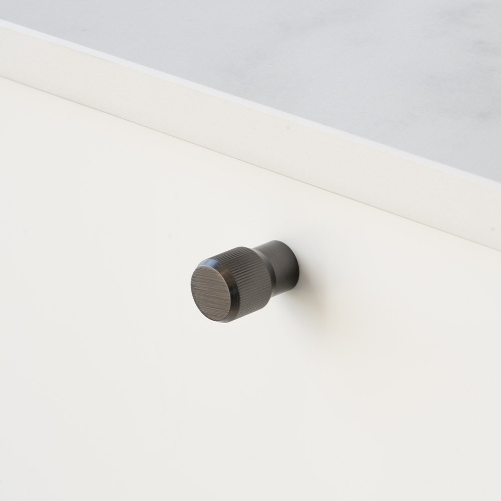 Knop Brooklyn Ø20mm - Geborsteld Titaan Zwart