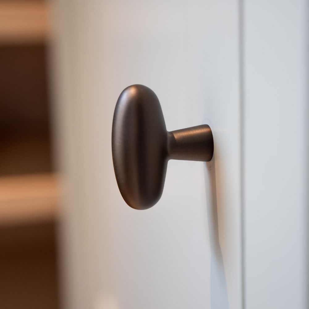 Knop T Oliver - Gebronsd Messing