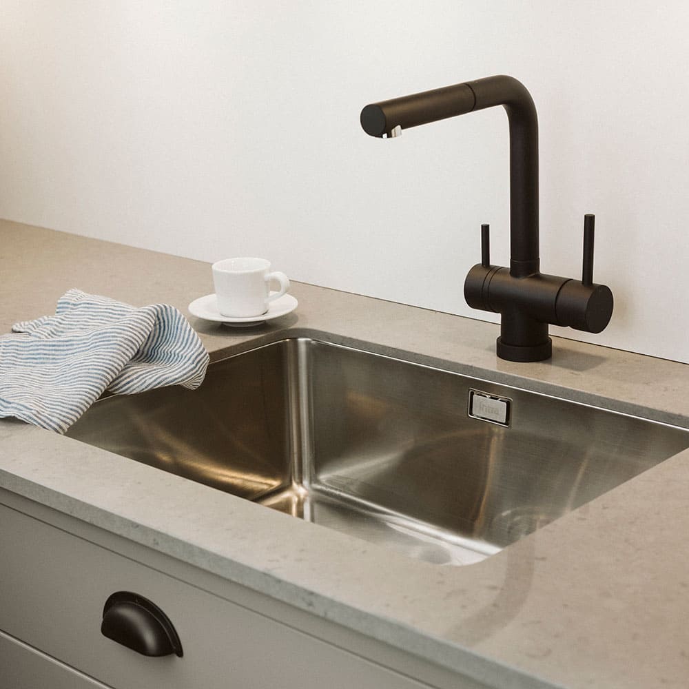 Keukenmengkraan London - Uittrekbare Uitloop - Mat Zwart