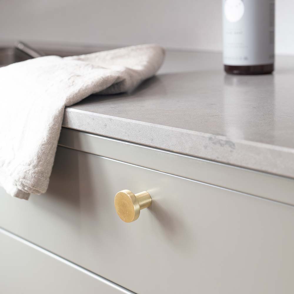Knop 2078 - Geborsteld Messing