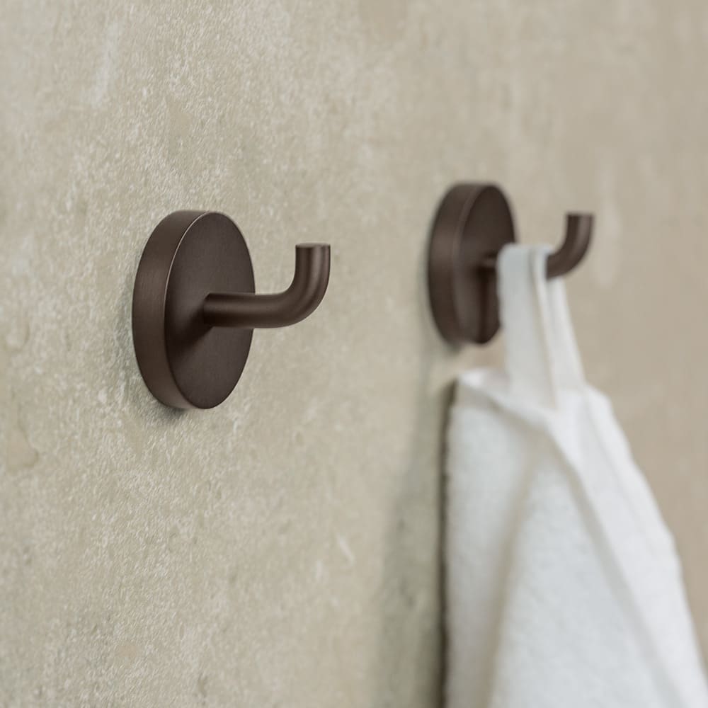 Enkele Haak Calm - Gebronsd Messing