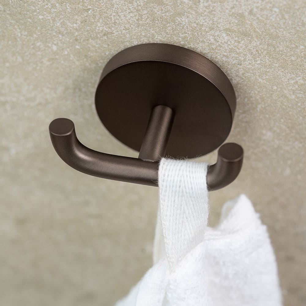 Dubbele Haak Calm - Gebronsd Messing